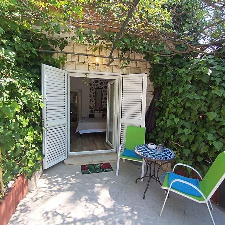 חוואר Villa Tania מראה חיצוני תמונה