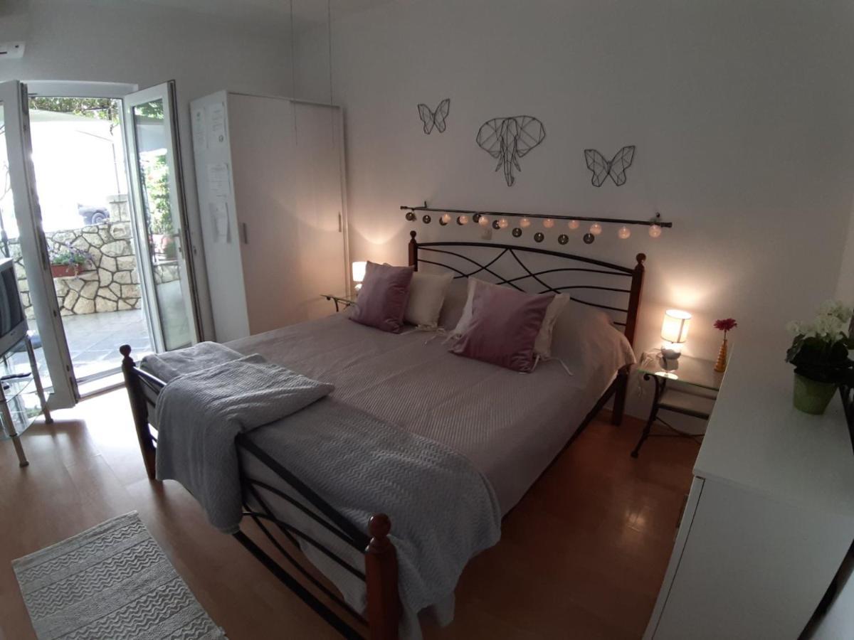 חוואר Villa Tania מראה חיצוני תמונה