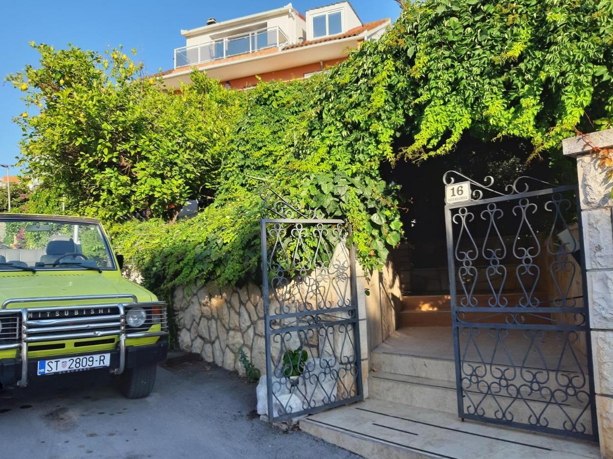 חוואר Villa Tania מראה חיצוני תמונה