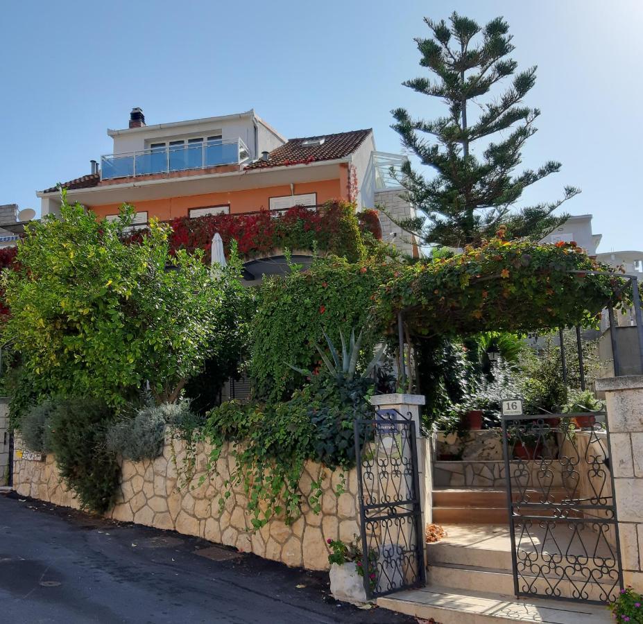 חוואר Villa Tania מראה חיצוני תמונה