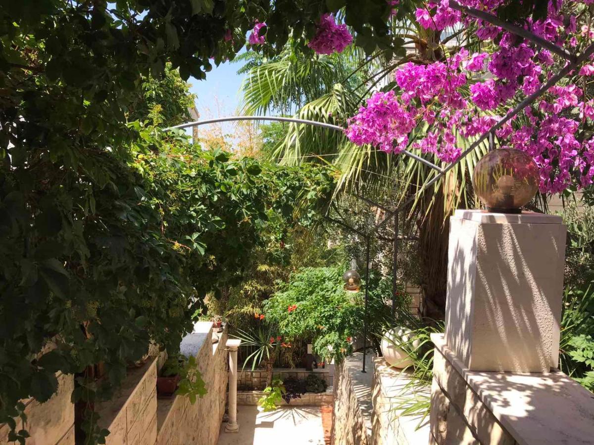 חוואר Villa Tania מראה חיצוני תמונה