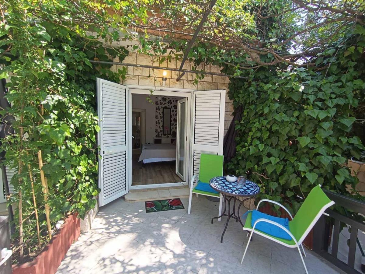 חוואר Villa Tania מראה חיצוני תמונה